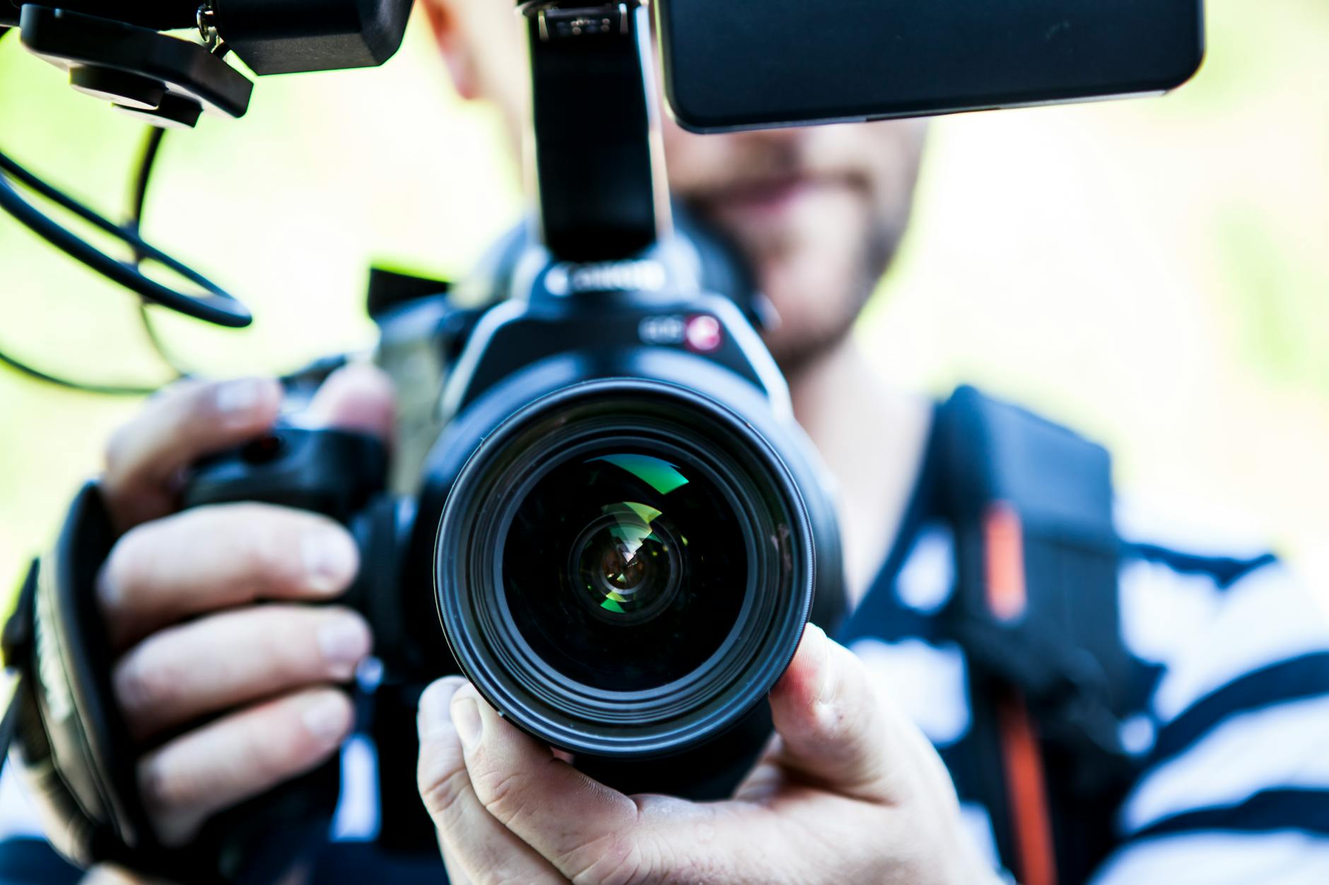 YOUTUBER